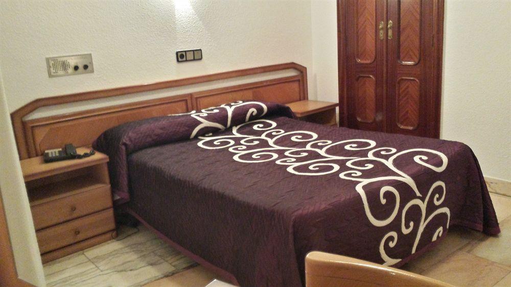 Hotel Amefa Salamanca Buitenkant foto