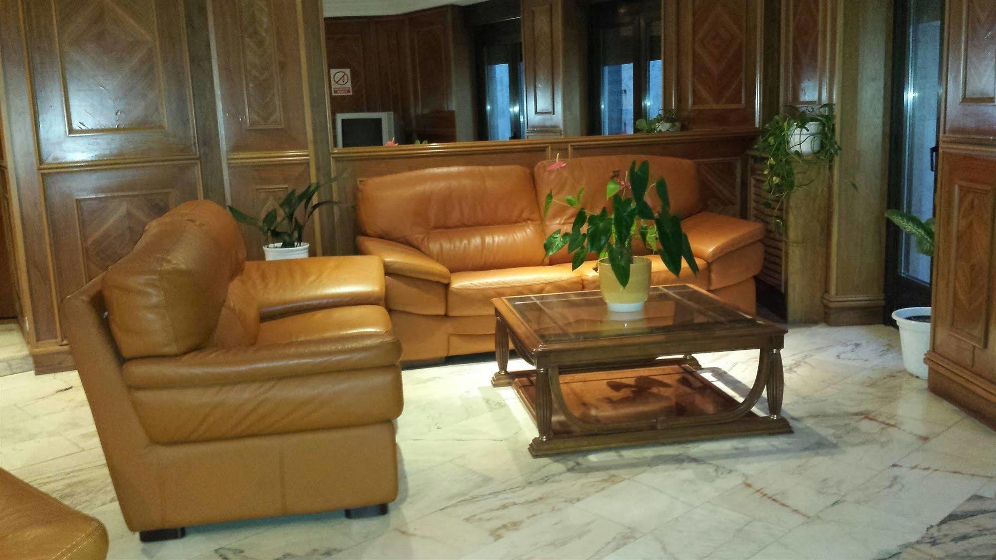 Hotel Amefa Salamanca Buitenkant foto